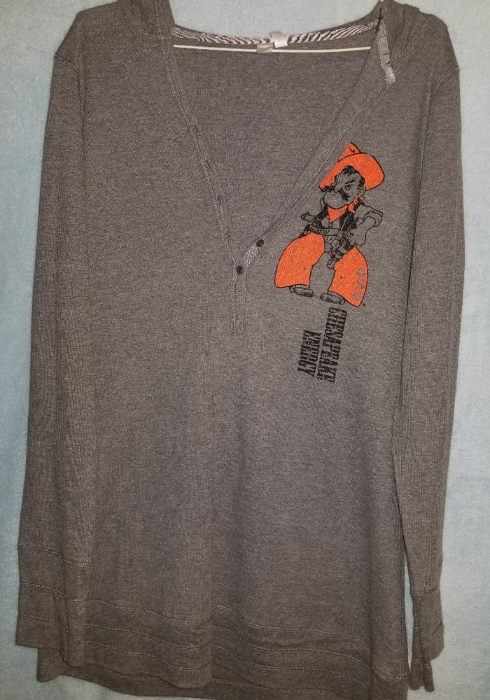 Ladies XL OSU shirt with a hood